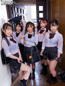 หนังโป๊ HUNTB-699 นักเรียนสาวกับชุดเปียกฝนสุดเซ็กซี่