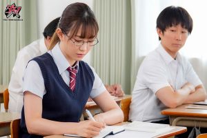 หนังเอวี กินเรียบประธานนักเรียนสาวบ้ากาม DASS-319