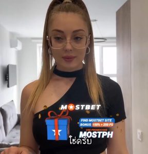 คลิปโป๊ฝรั่งหาหมอ Beautiful psychologist in a tight suit, glasses and long hair pleases a client as therapy